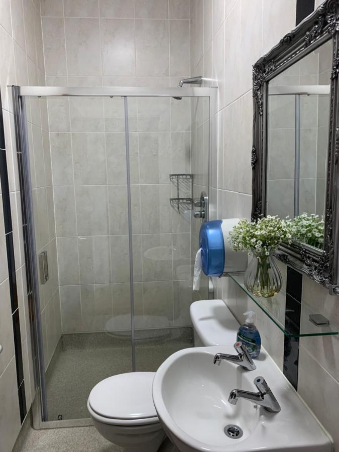 Lanigan'S Accommodation كيلكيني المظهر الخارجي الصورة