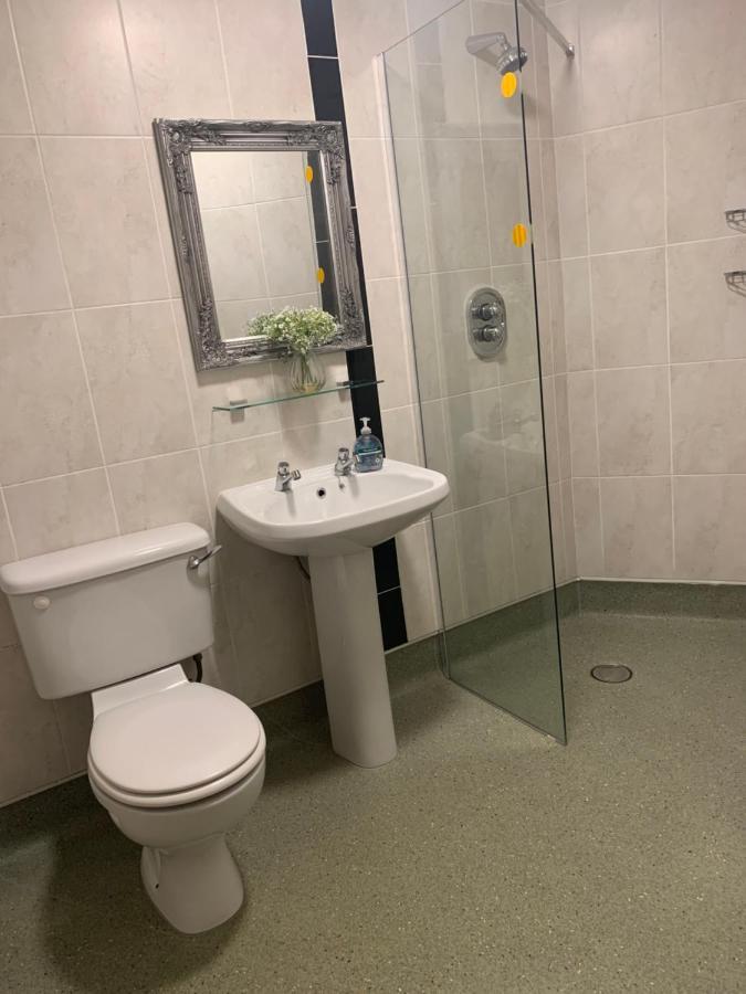 Lanigan'S Accommodation كيلكيني المظهر الخارجي الصورة